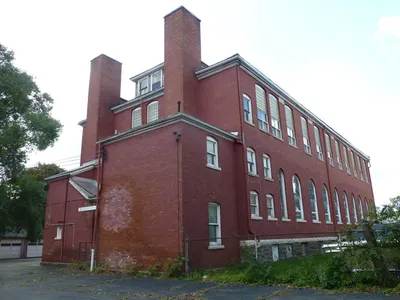 Seen from back left corner.