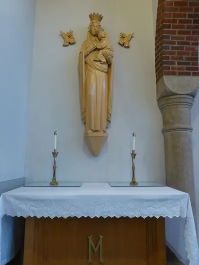 Left side altar.