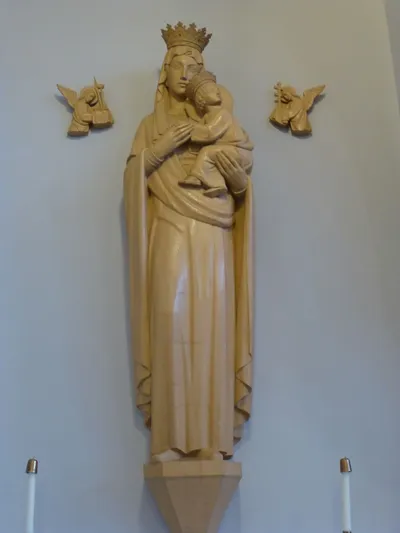 Statue of Our Lady.