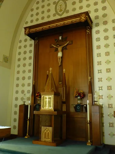 Tabernacle and reredo.