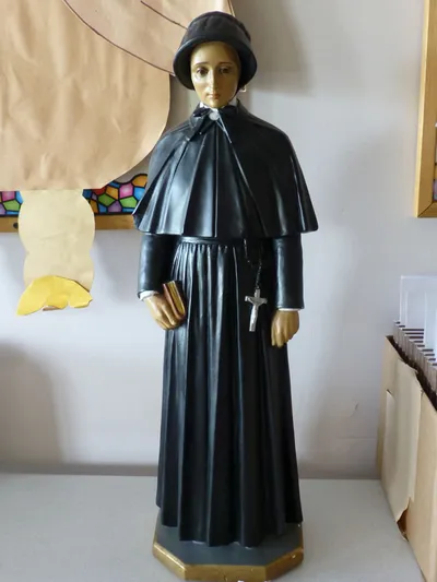 Another statue of St. Elizabeth.
