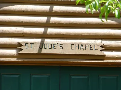 Sign above chapel entrance.