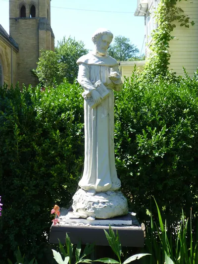 Statue of St. Francis.