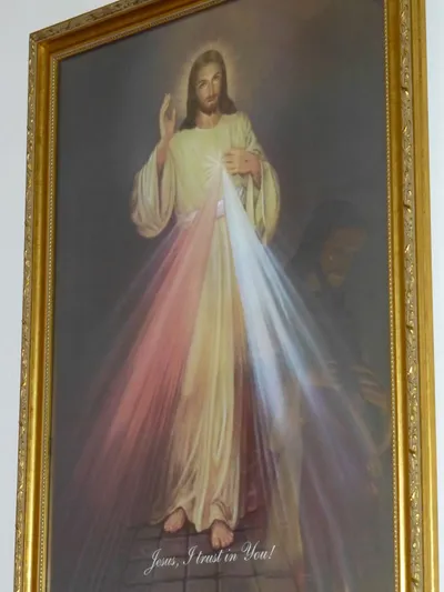 Divine Mercy image.