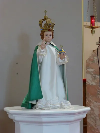 Infant of Prague statue.