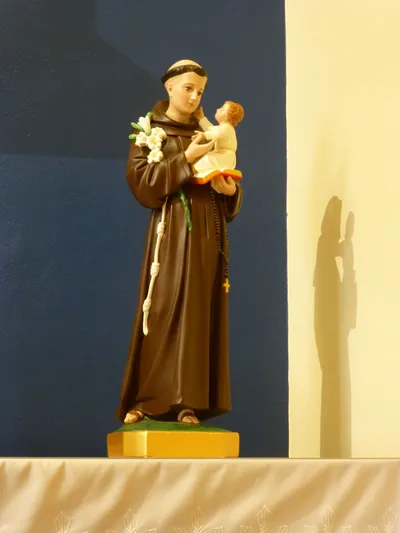 Statue of St. Anthony.