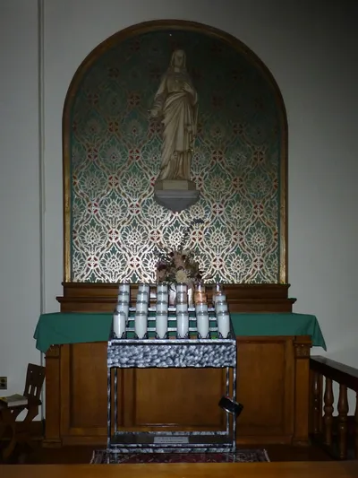Right side altar.