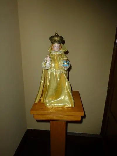 Infant of Prague statue.