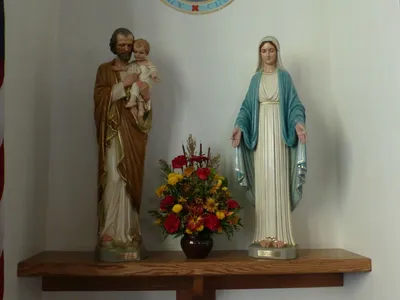 Holy family statues.