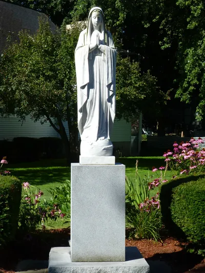 Statue of Our Lady.