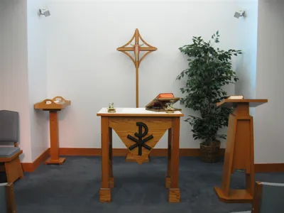 Sanctuary of the chapel (located in a room behind the main sanctuary).