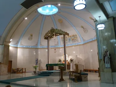 Sanctuary seen from right angle.