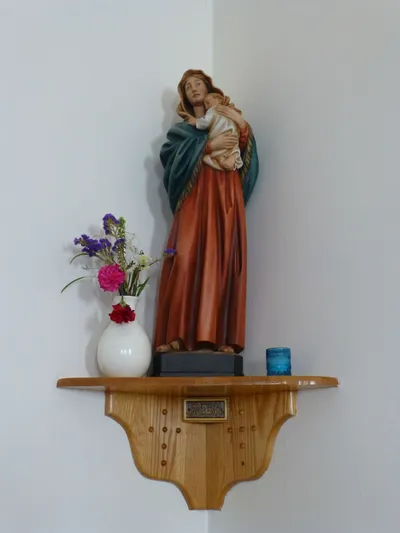 Statue of Our Lady.