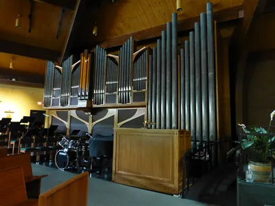 Pipe organ.