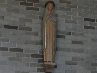 Statue of Our Lady.