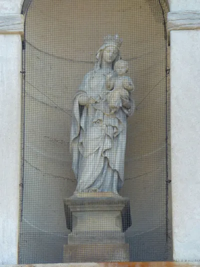 Statue of Our Lady.