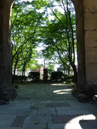 Looking inside the park, middle entrance.