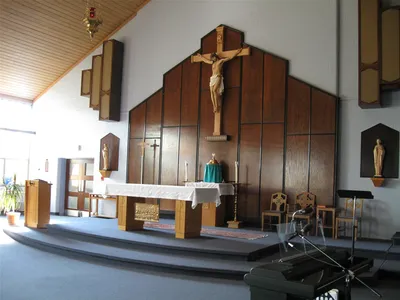 Sanctuary seen from right.