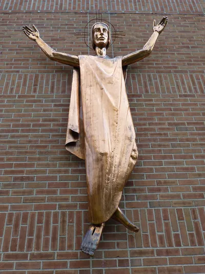 Statue of Christ.