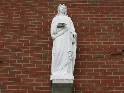 Statue of St. Lucy.