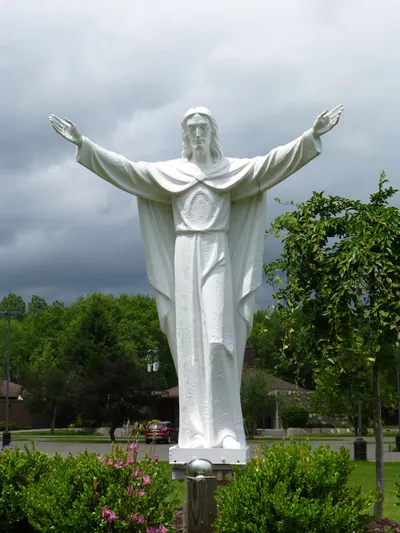 Statue of Christ.