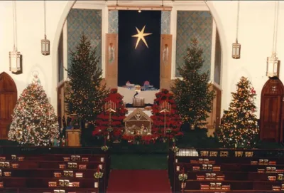 Church decorated for Christmas, before renovation. Source: Parish Web site