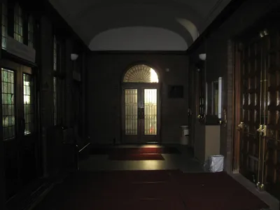 Narthex.