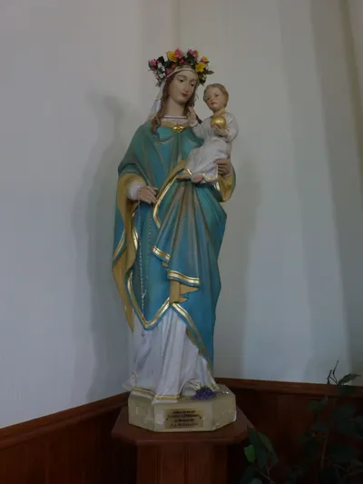 Statue of Our Lady.