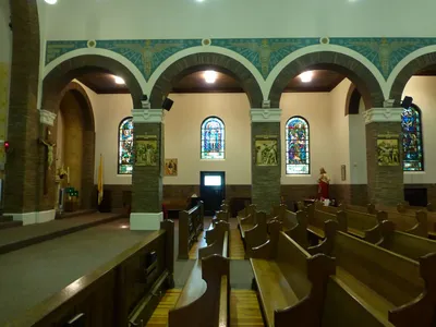 Right transept.