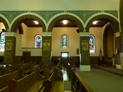 Left transept.
