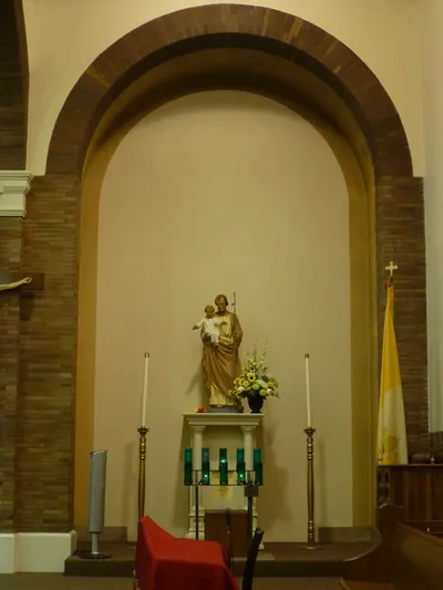 Right side shrine.