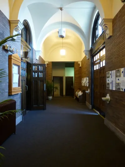 Narthex.