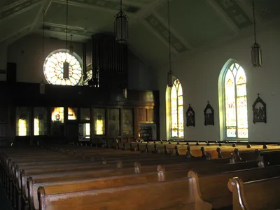 View from front right corner.