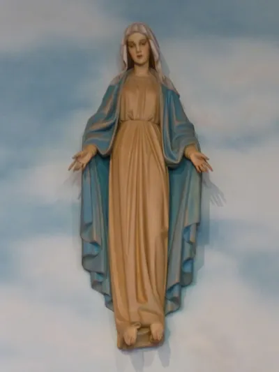Statue of Our Lady.