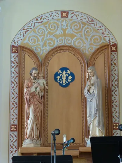 Holy Family statues.