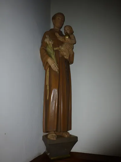 Statue of St. Anthony.