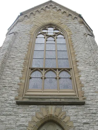 Right transept.