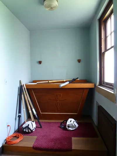 Right side altar.