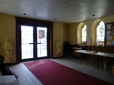 Narthex.
