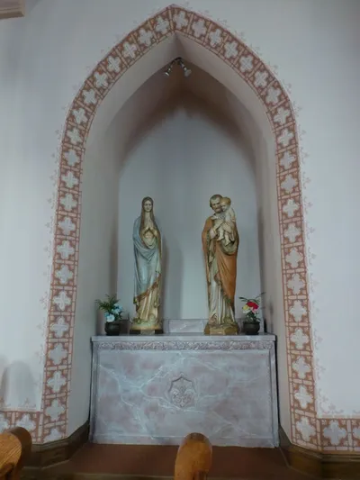 Right side altar.