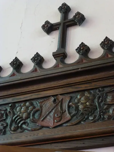 Designs above confessional.