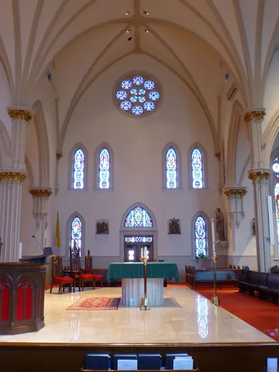 Right transept.