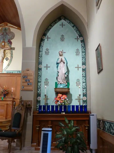Right side altar.