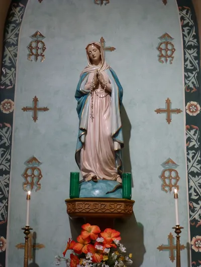 Statue of Our Lady.
