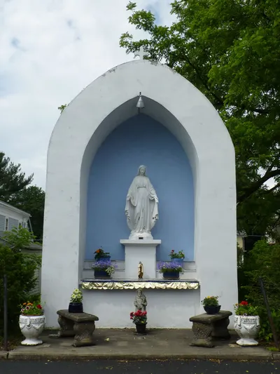 Our Lady shrine behind church.