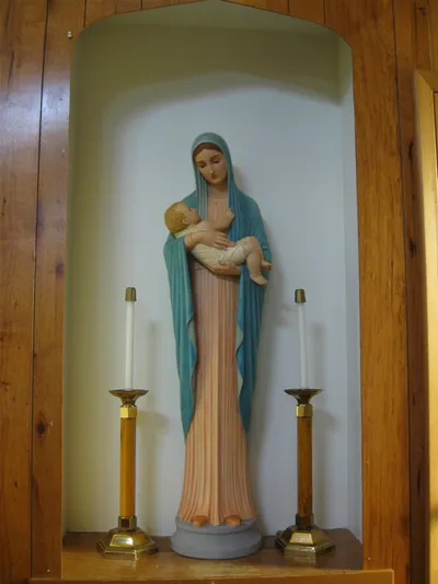 Statue of Our Lady.