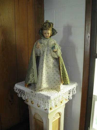 Infant of Prague statue.
