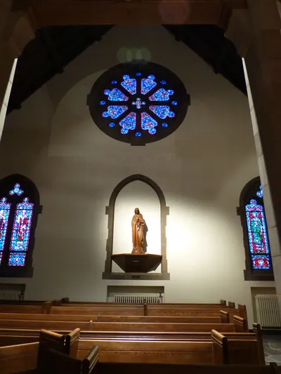 Left transept.