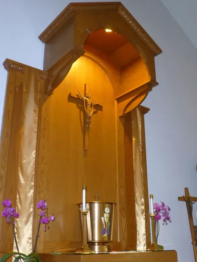 Tabernacle and reredo.