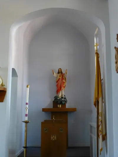 Right side shrine.